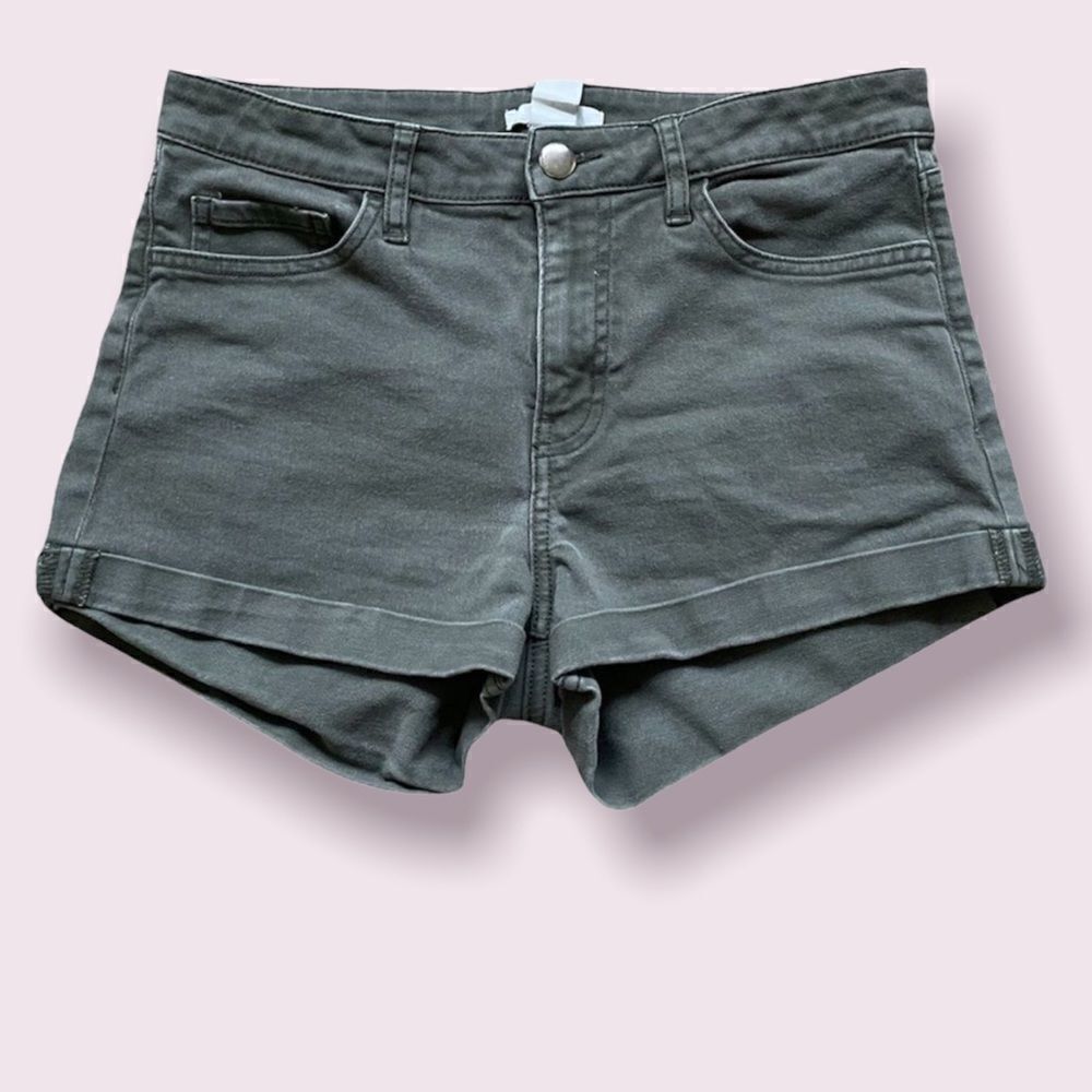 Army Green H&M Shorts Size 6